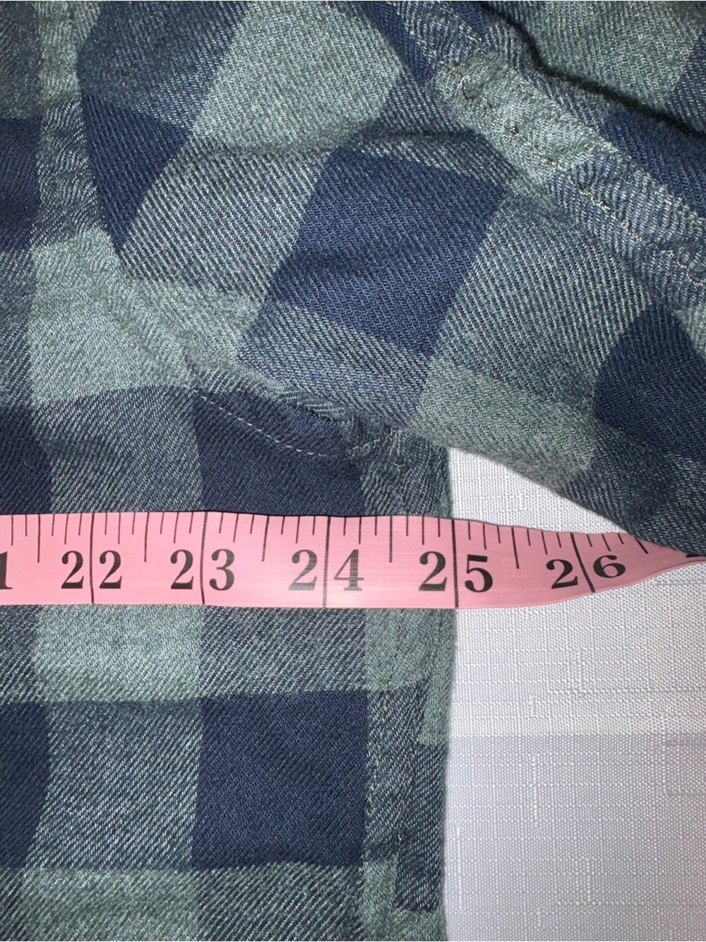 Izod Lightweight Flannel Green & Blue Plaid Button-Down Casual Shirt, Size Large - Picture 4 of 6